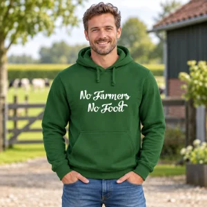 Hoodie No Farmers No Food Groen met witte tekst – sfeerbeeld