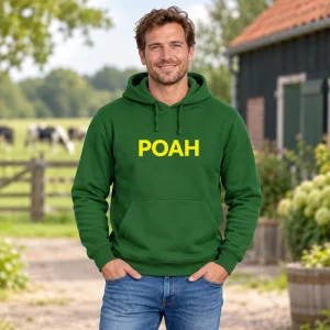 Hoodie POAH Groen met gele tekst – sfeerbeeld